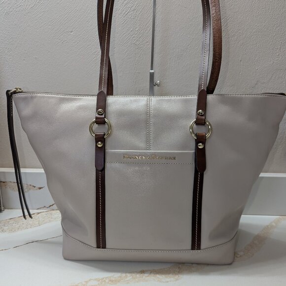 Dooney & Bourke large beige tote/shoulder bag. EUC! - Picture 1 of 6